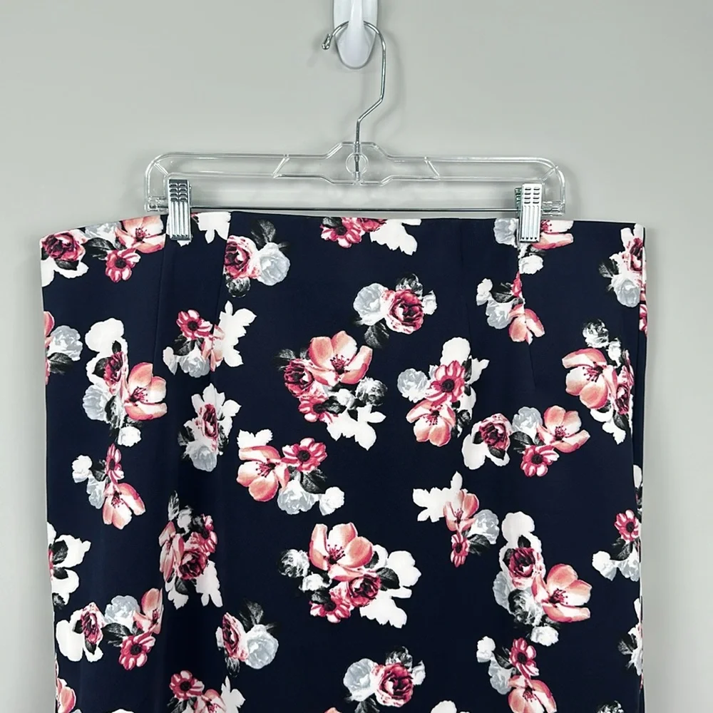 Lane Bryant Floral Pull On Elastic Skirt Size 20